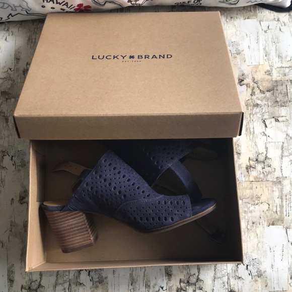 Lucky Brand Ortiz’s block heel sandal - Picture 7 of 8